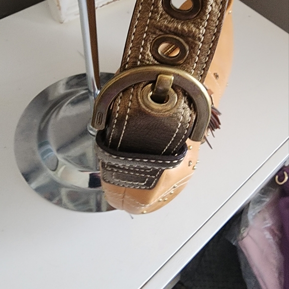COACH VINTAGE Y2K Stylish Tan Studded VACHETTA LEATHER Shoulder Bag GUC - Picture 11 of 12